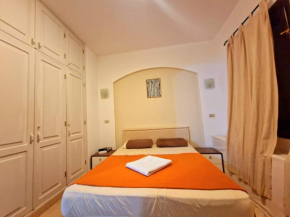 bedroom in west golf 1